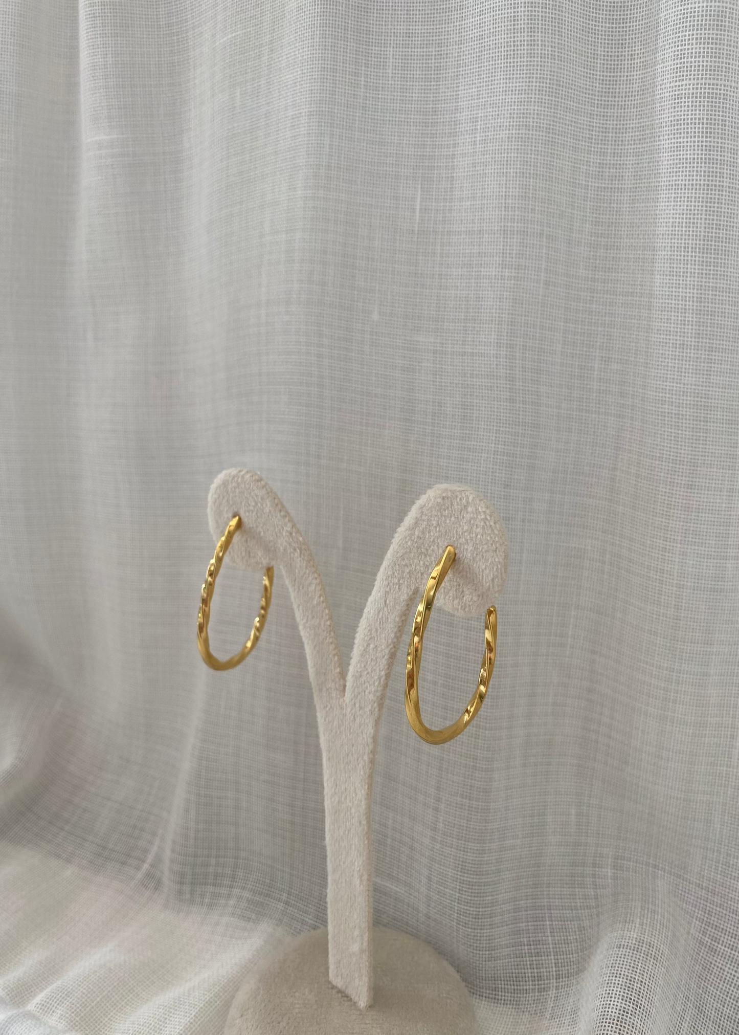 Pendientes óvalos trenzados